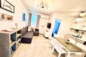 1.5• Generator • 2nd Floor • Parking • 1BR • 396sf